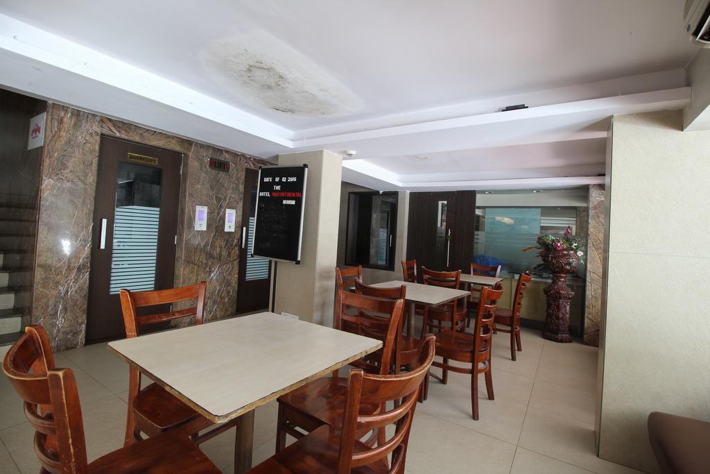 Hotel Samrat Мумбаи Экстерьер фото
