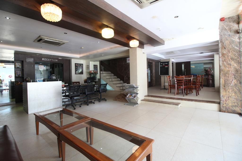 Hotel Samrat Мумбаи Экстерьер фото