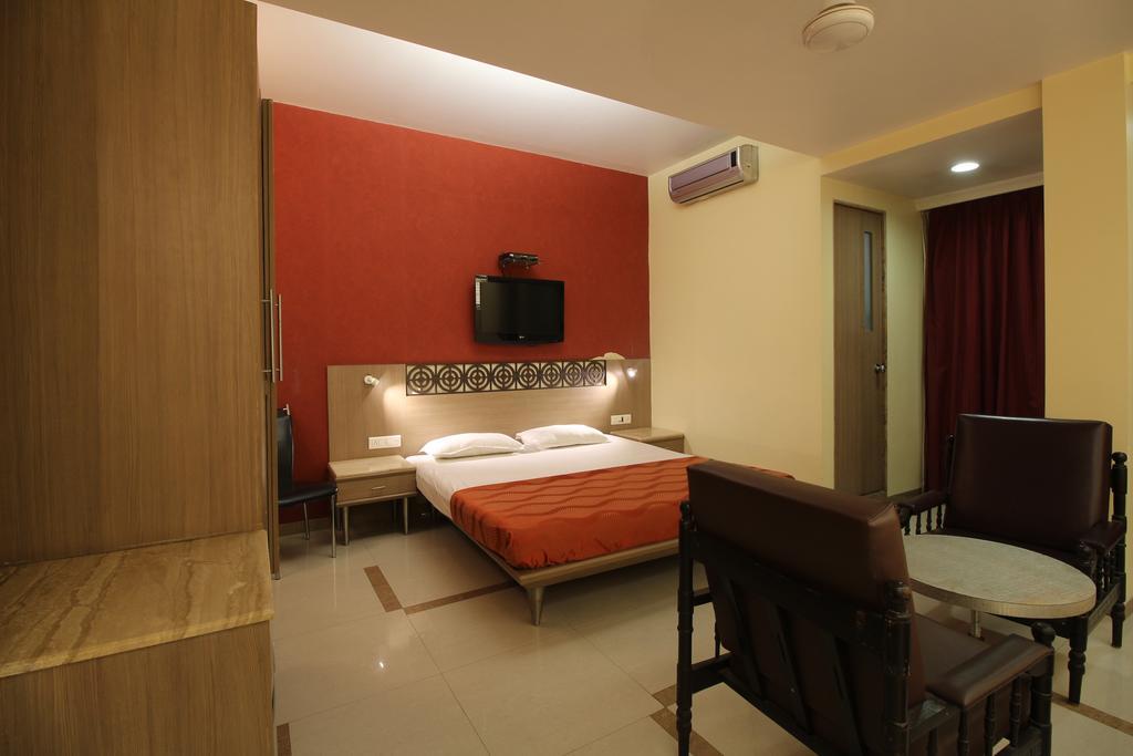 Hotel Samrat Мумбаи Номер фото