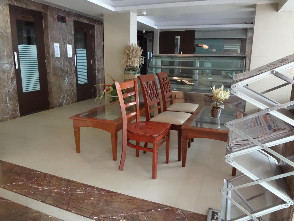 Hotel Samrat Мумбаи Экстерьер фото