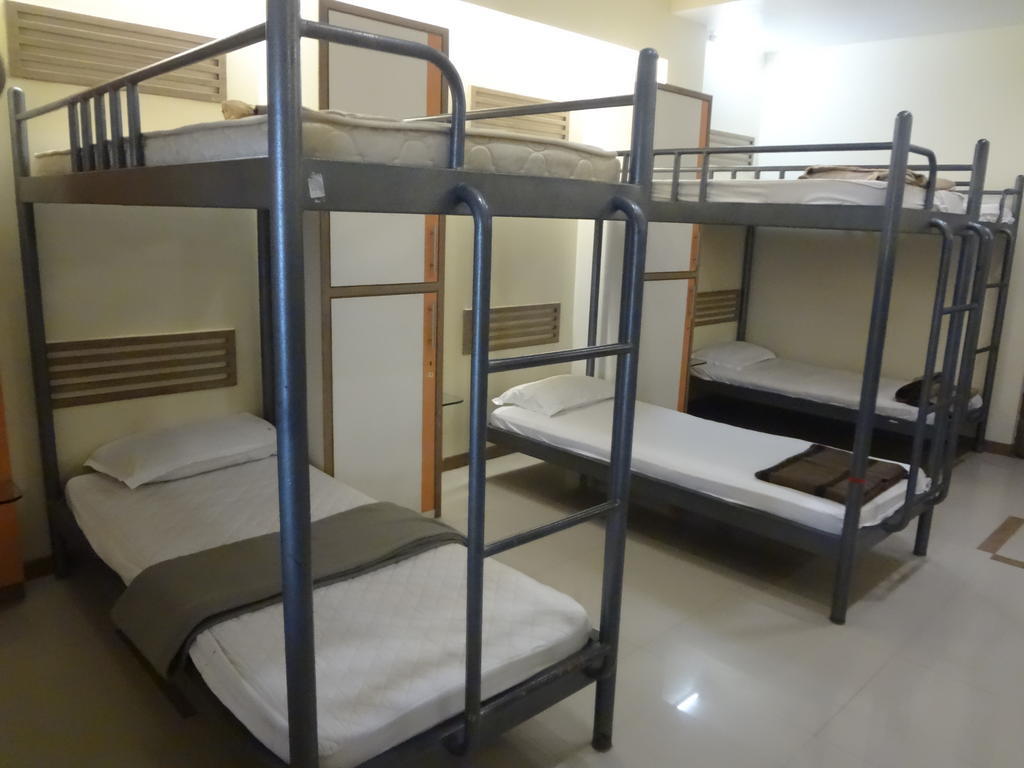 Hotel Samrat Мумбаи Номер фото